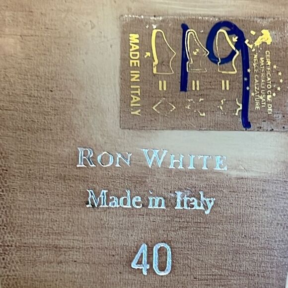 Ron‎ White “Braillee” Grey Suede Pointed Toe Booties Size 40 - Picture 9 of 15